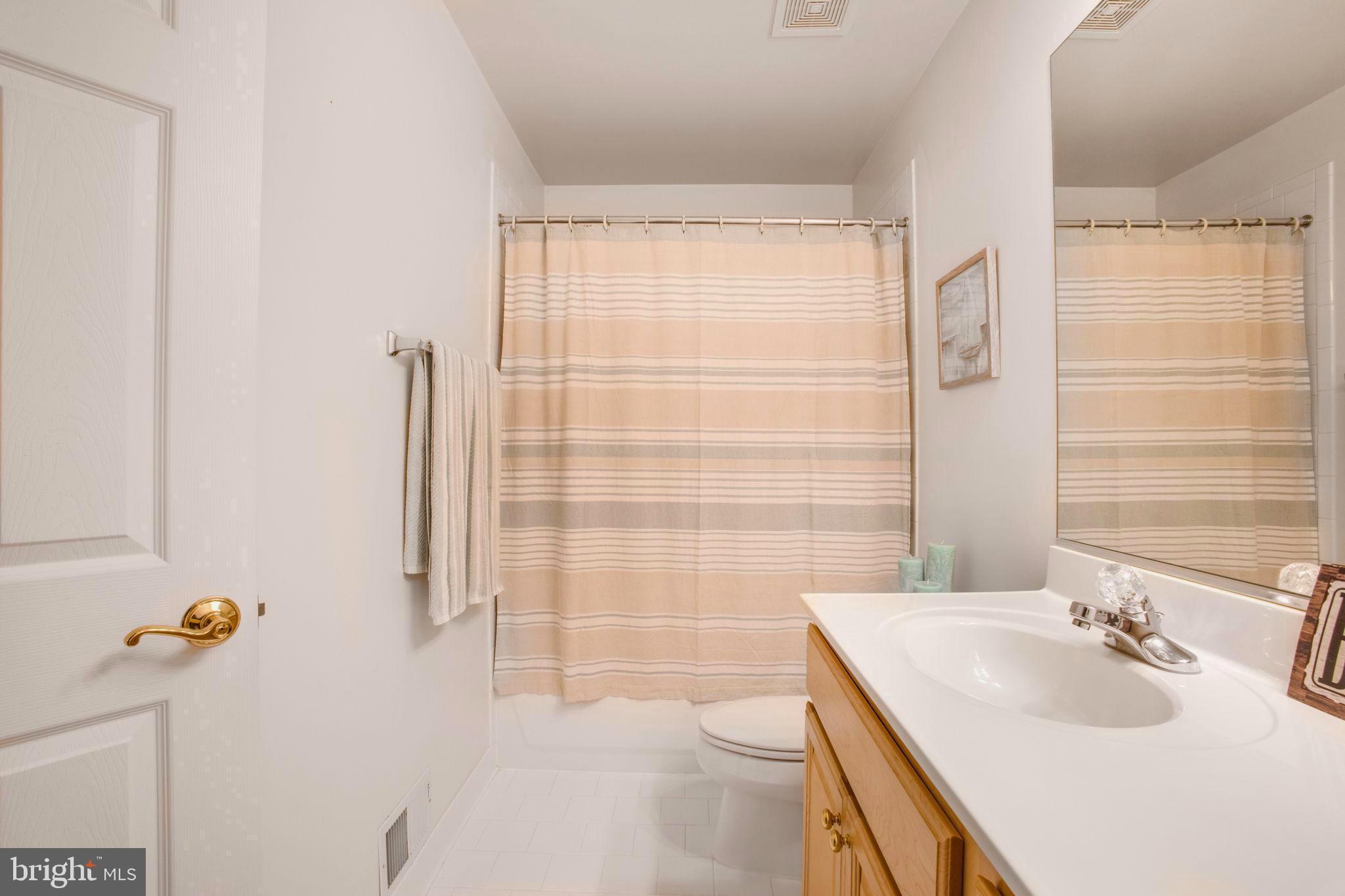 CLEMENS CROSSING - Residential