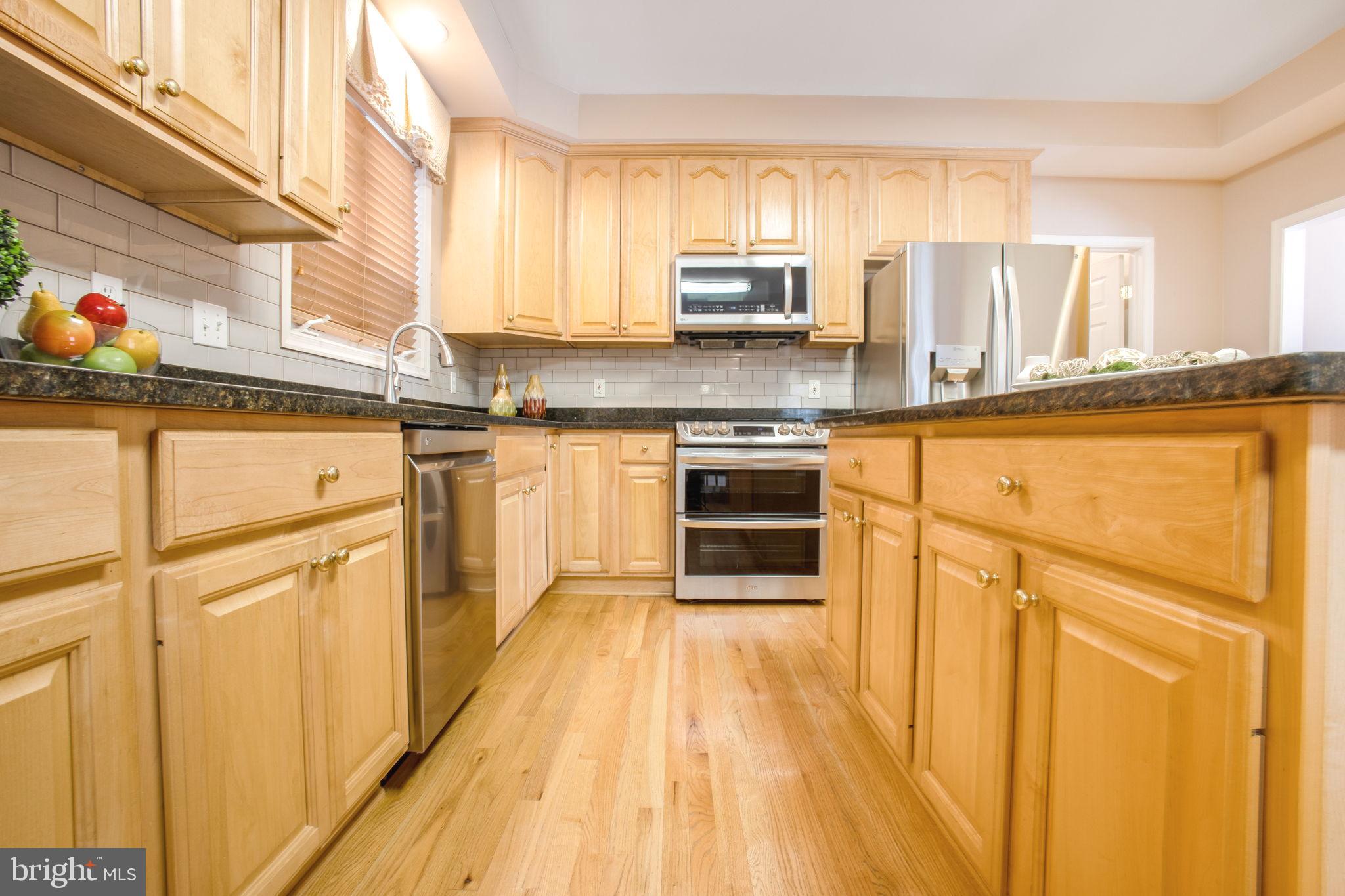 CLEMENS CROSSING - Residential