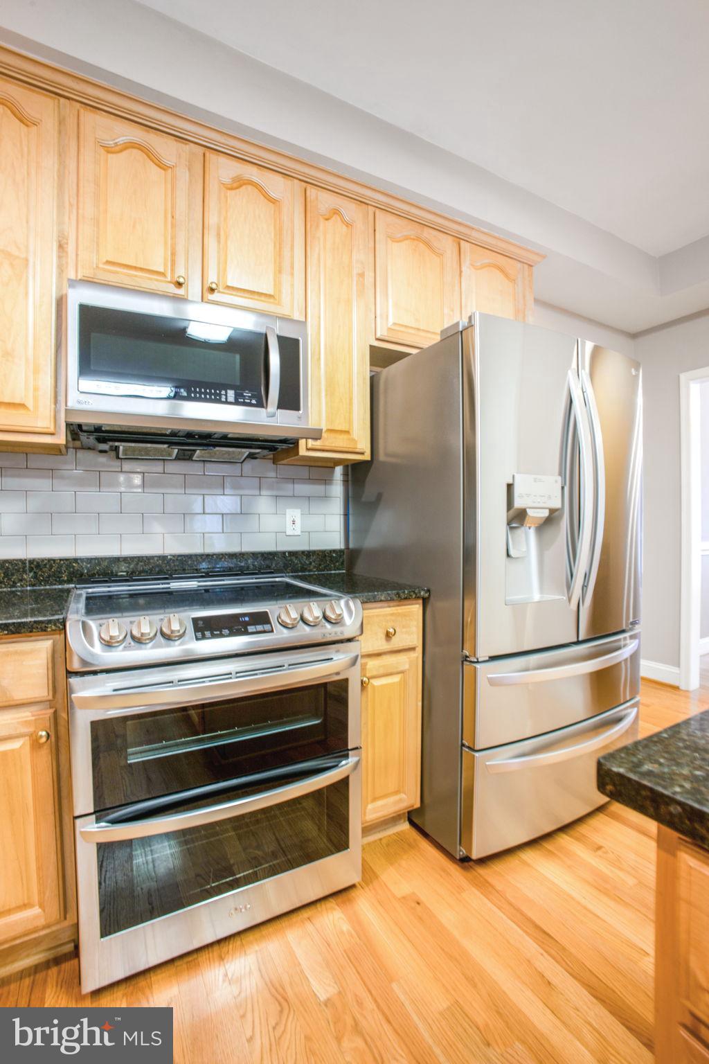 CLEMENS CROSSING - Residential