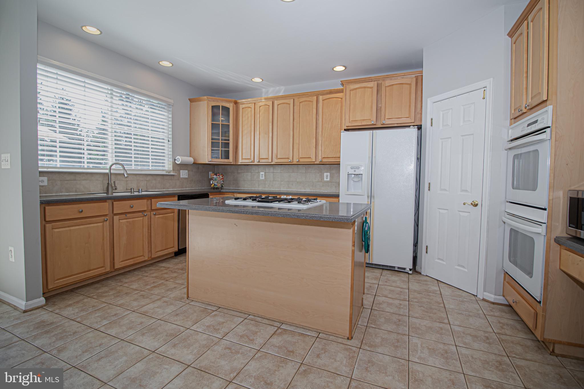 EVERGREEN MEADOWS - Residential