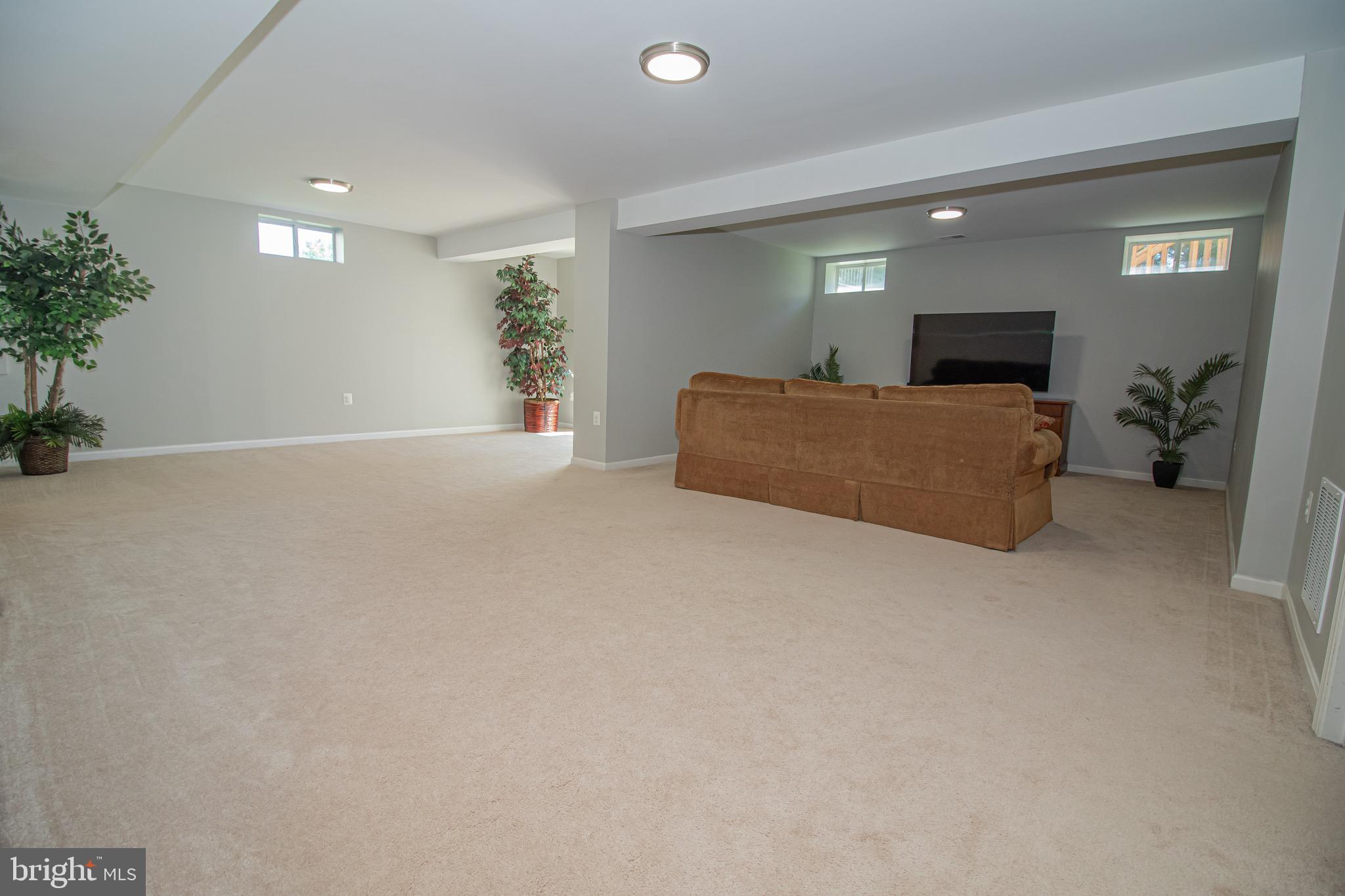 EVERGREEN MEADOWS - Residential