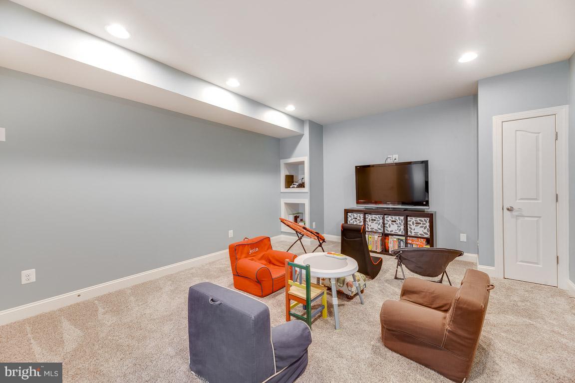 LEONARDS GRANT - Residential