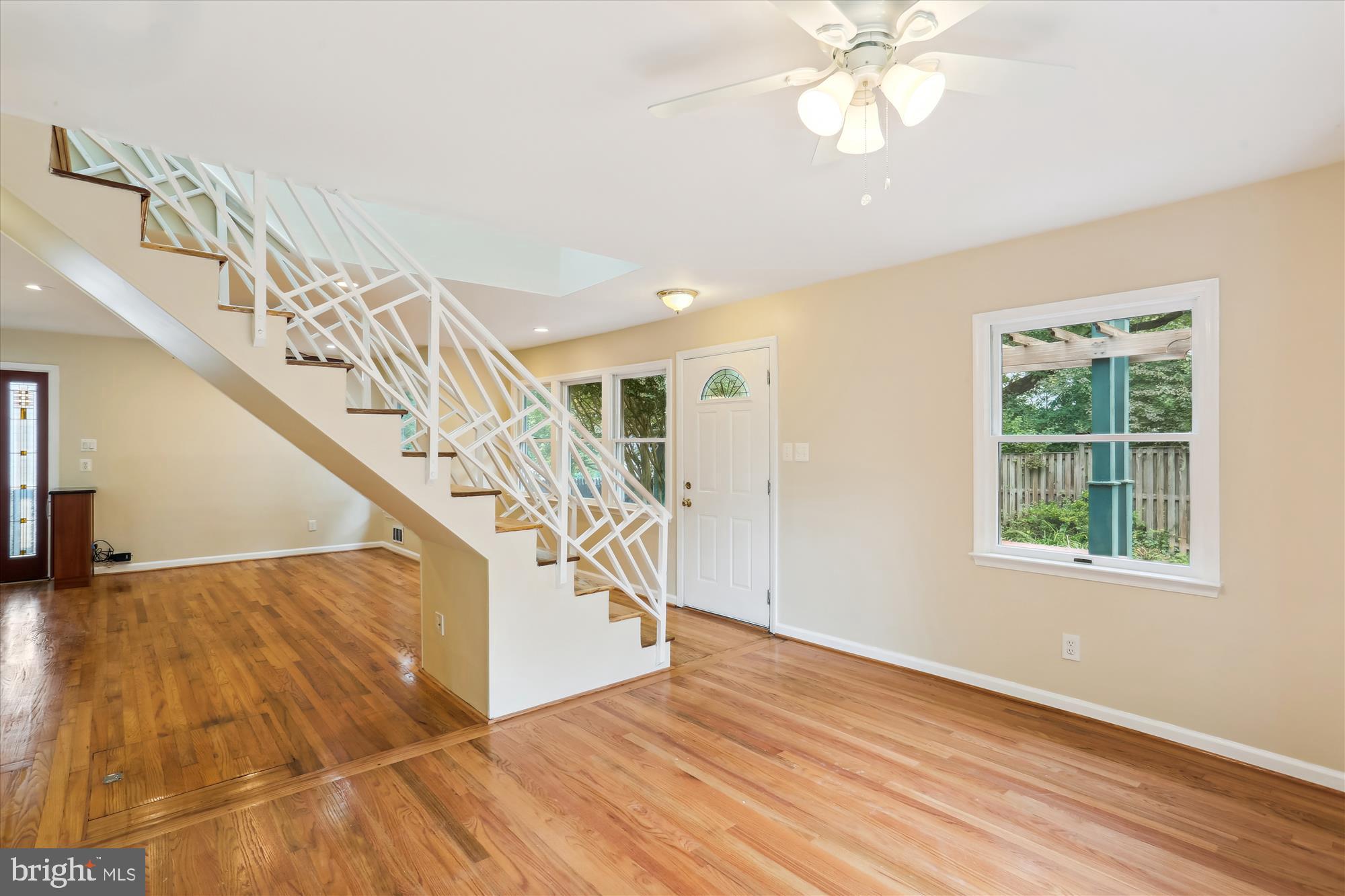 WHEATON  HILLS - Residential