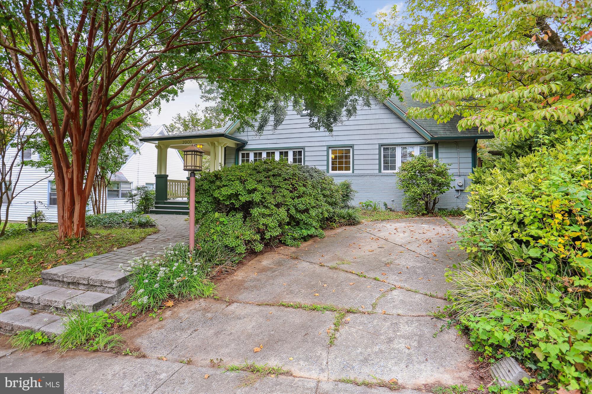 WHEATON  HILLS - Residential