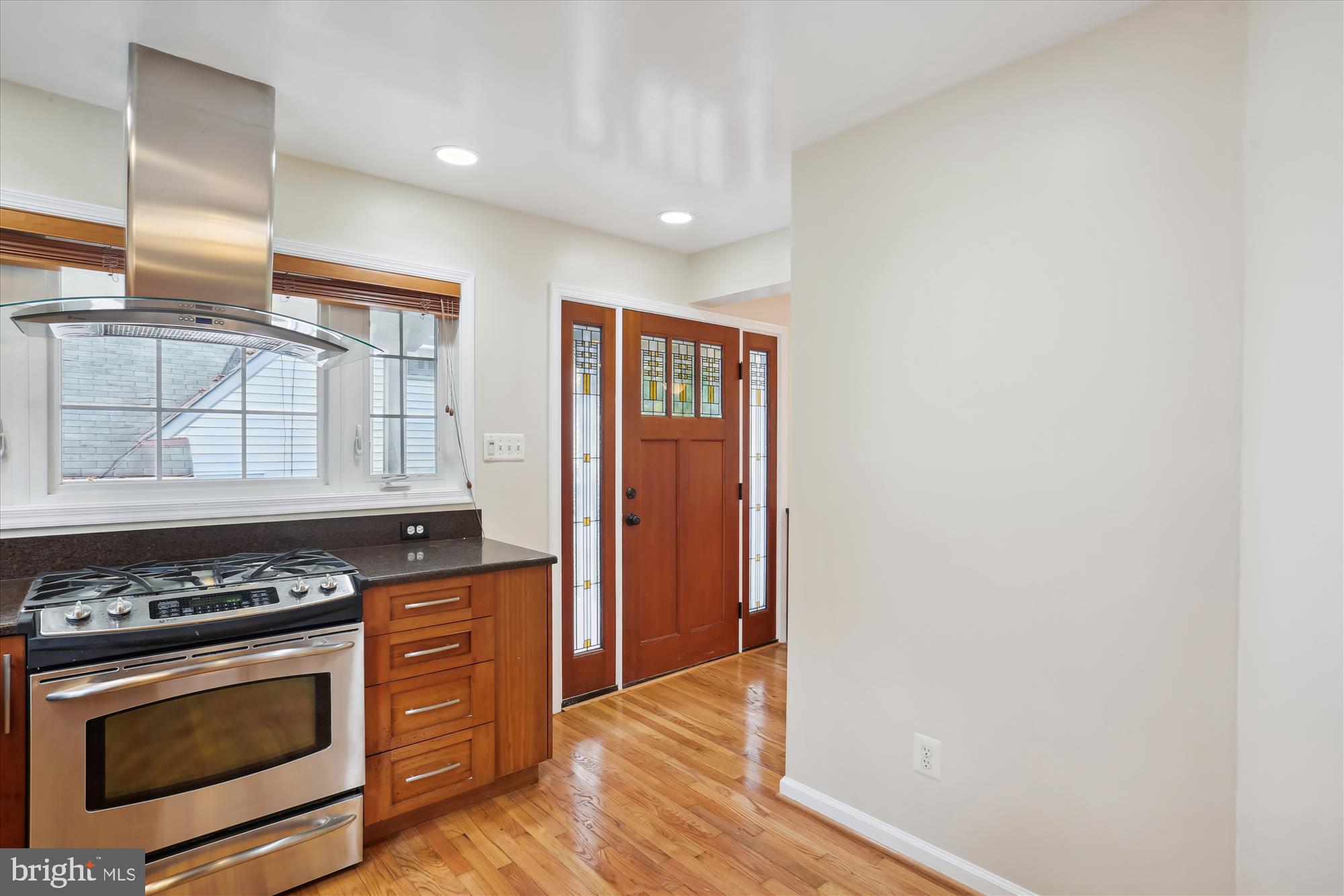 WHEATON  HILLS - Residential