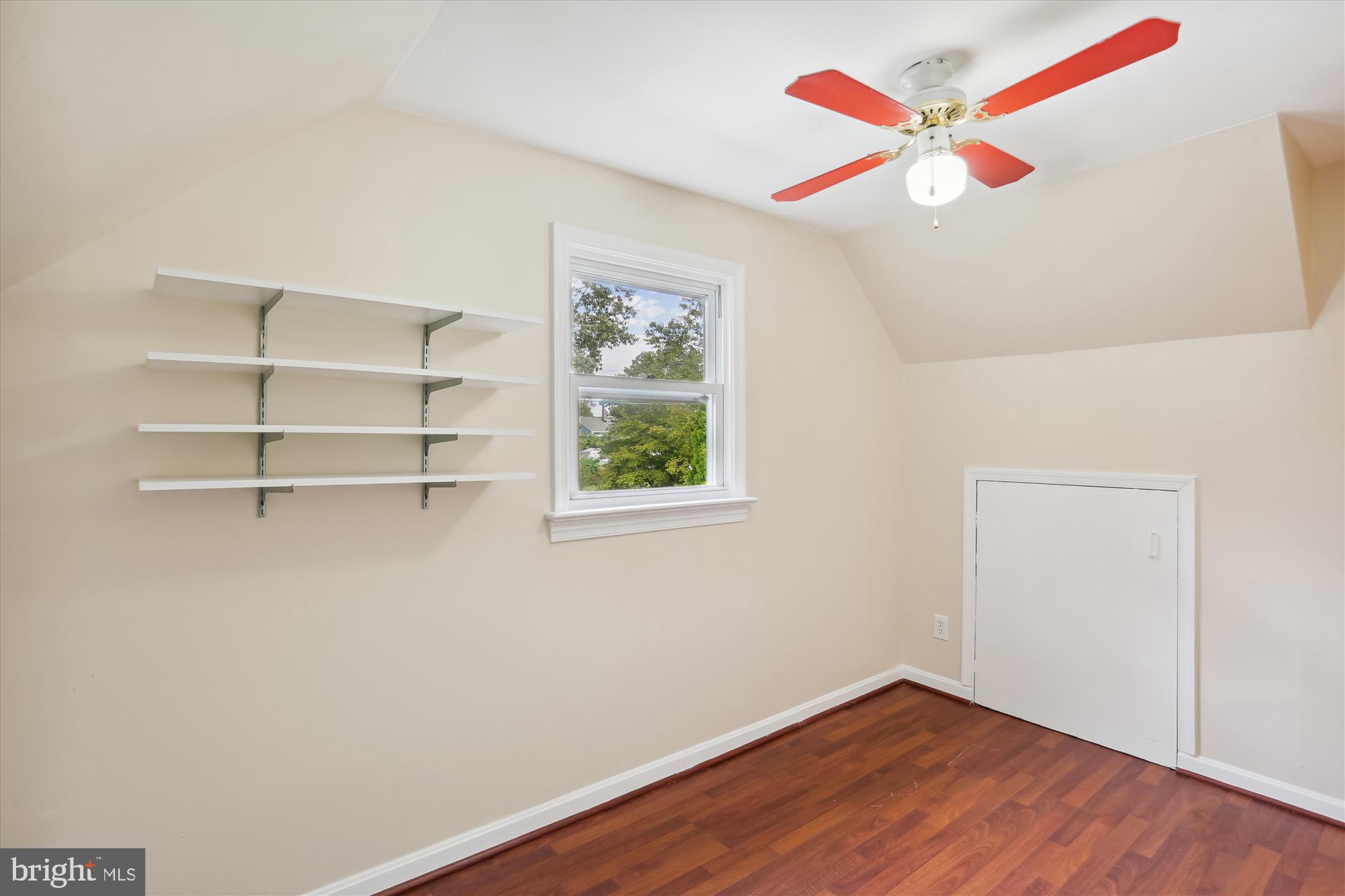 WHEATON  HILLS - Residential