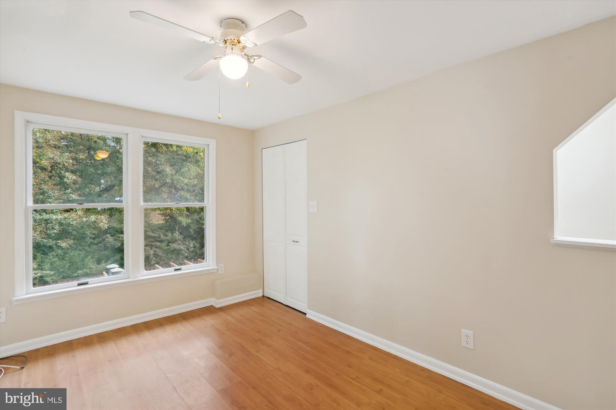 WHEATON  HILLS - Residential