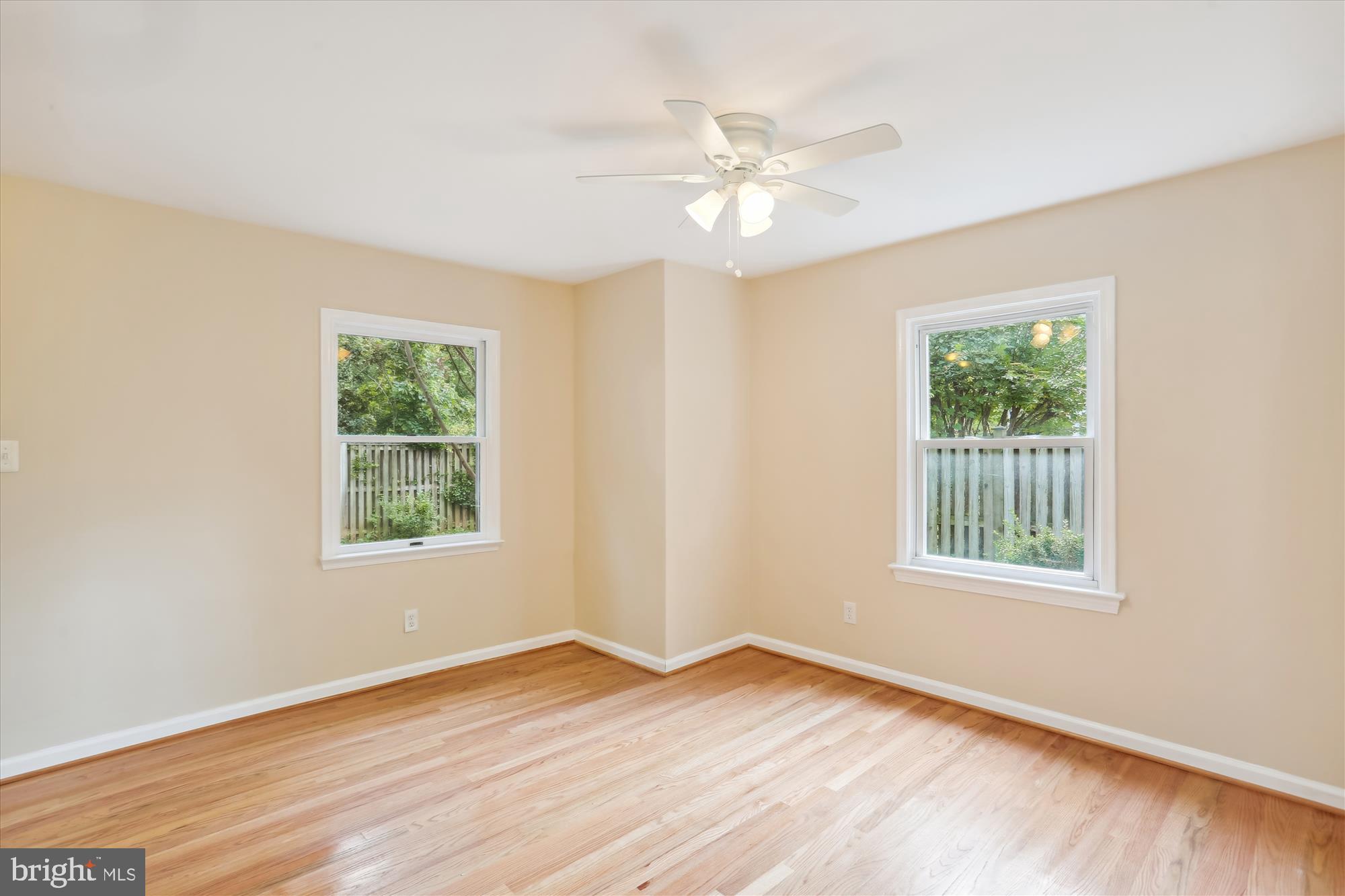 WHEATON  HILLS - Residential