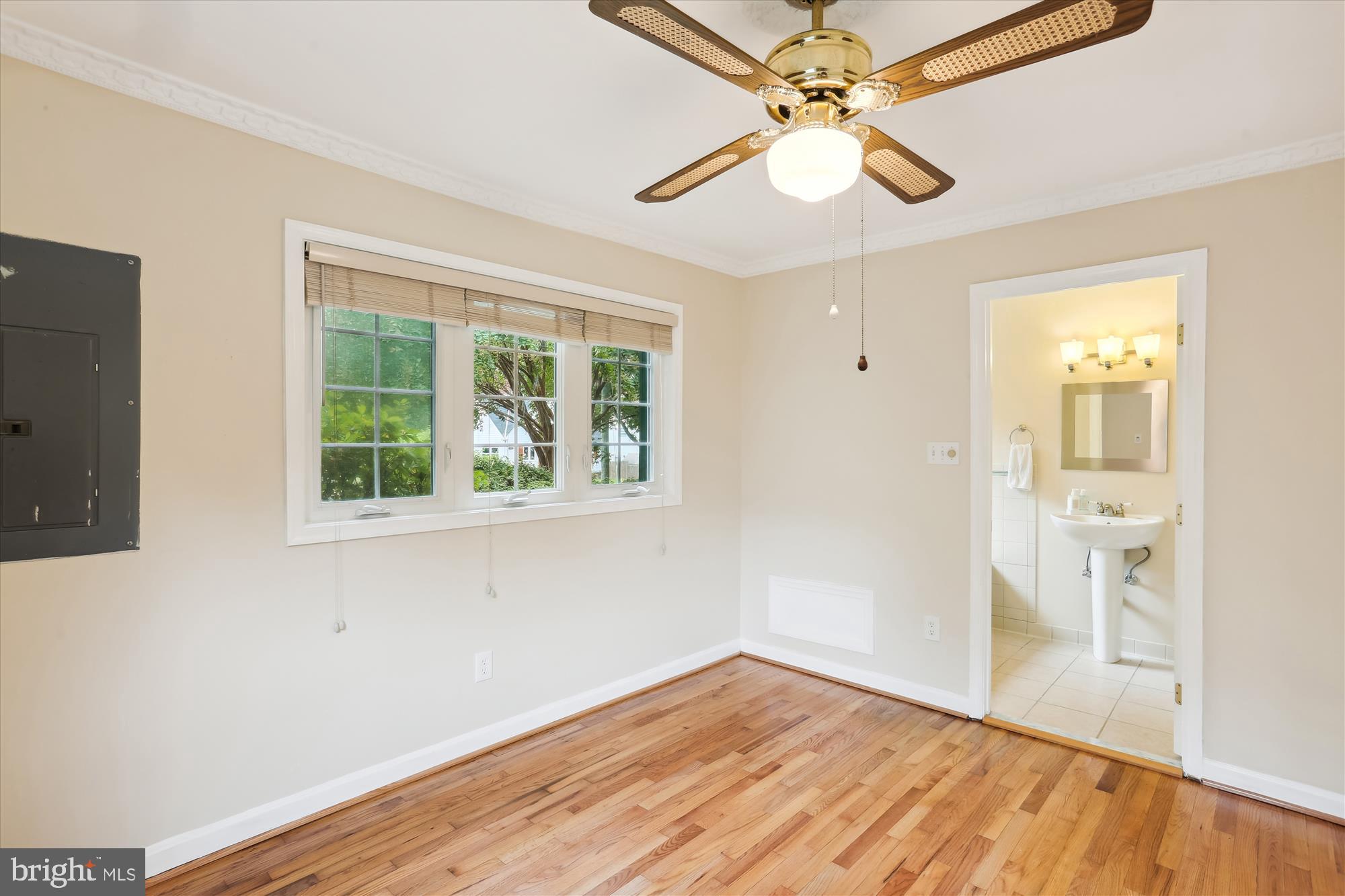 WHEATON  HILLS - Residential