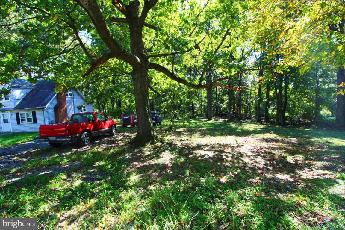 ARDMORE VILLAGE - Land