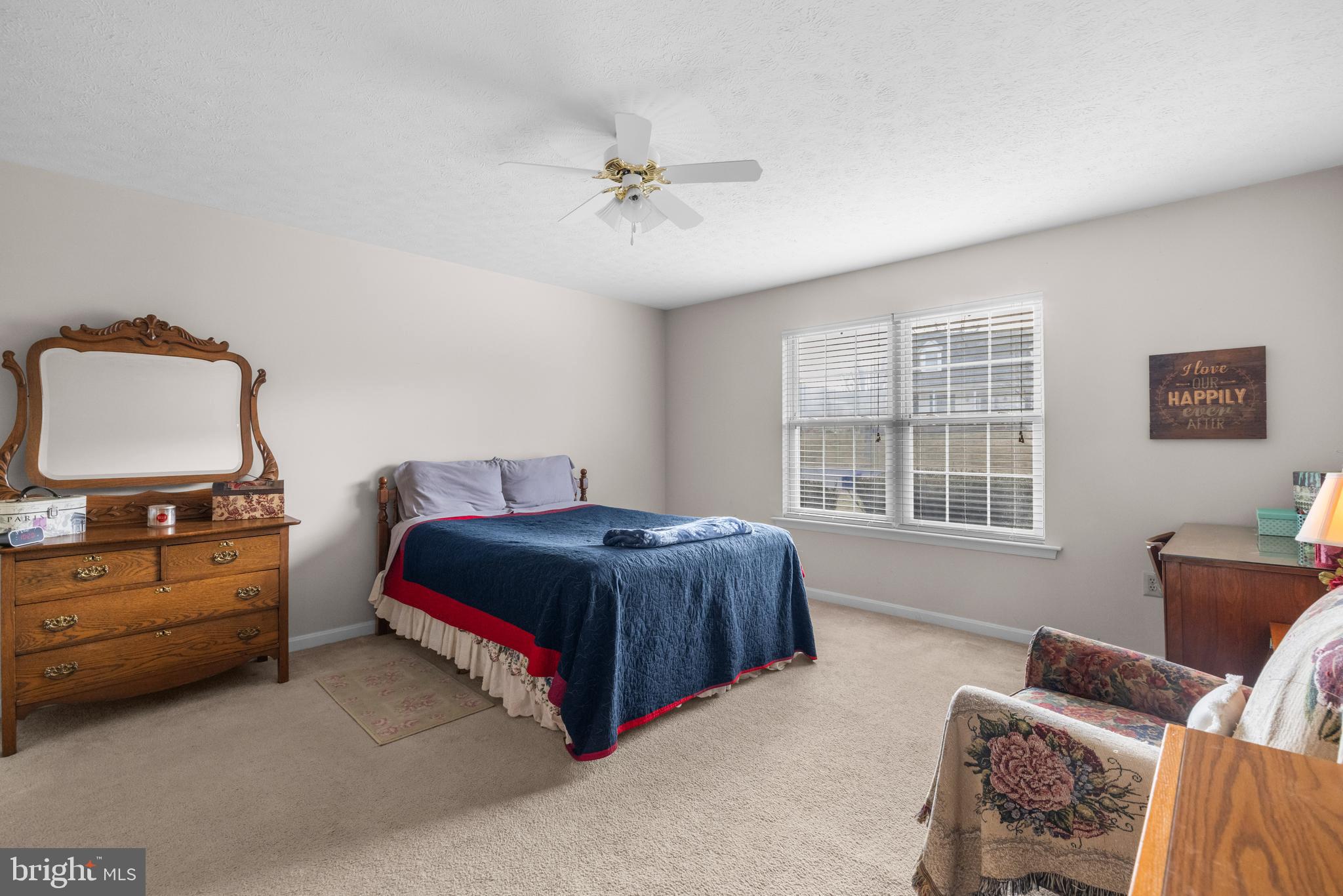 HAPPY CREEK KNOLLS - Residential