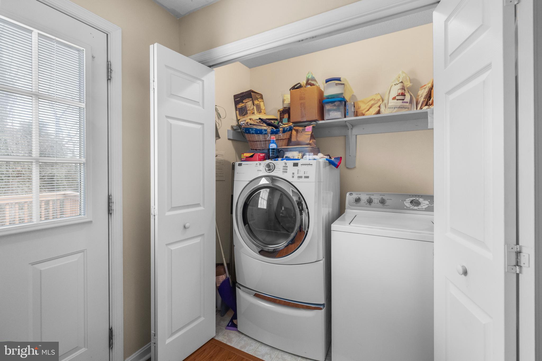 HAPPY CREEK KNOLLS - Residential