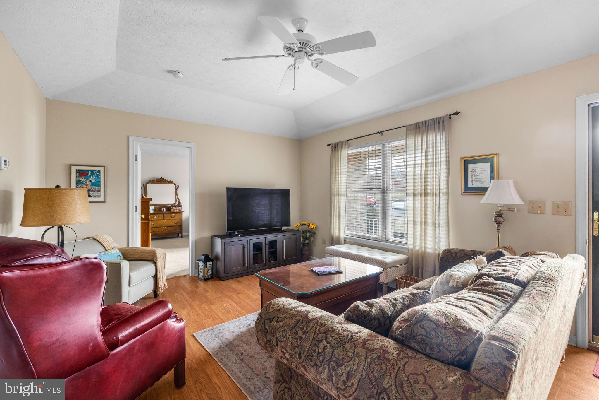 HAPPY CREEK KNOLLS - Residential