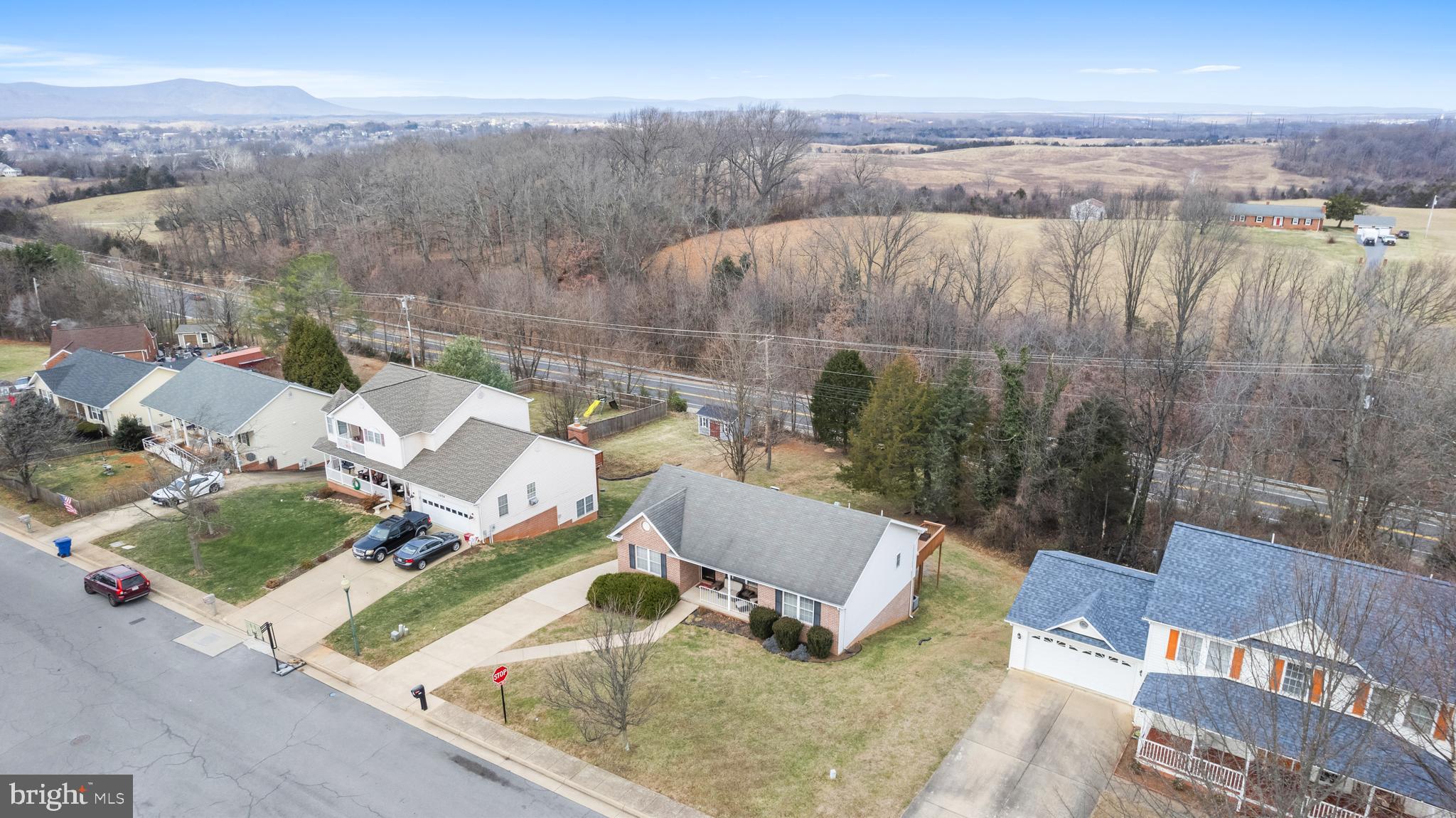 HAPPY CREEK KNOLLS - Residential