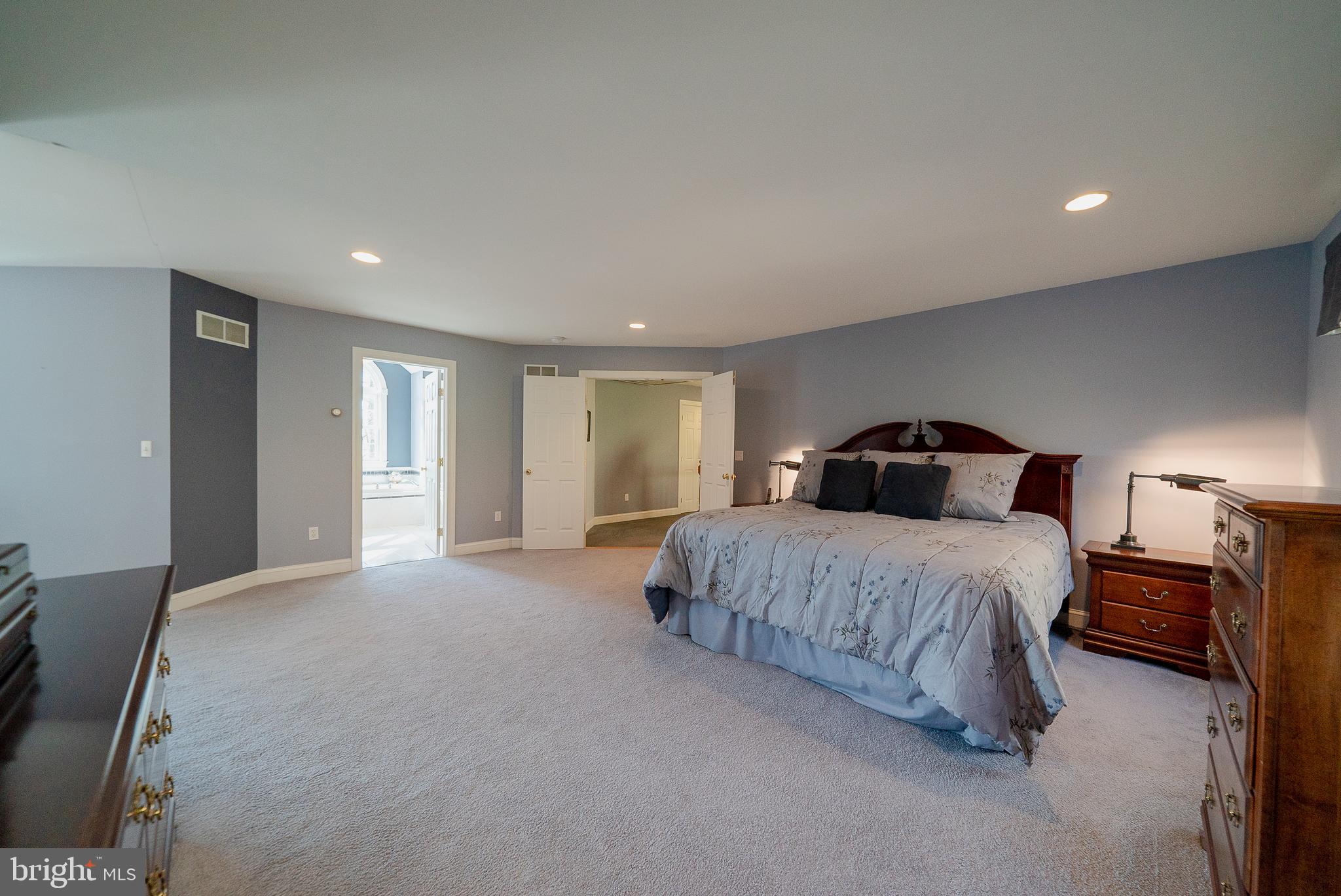 WHITFORD HILLS - Residential