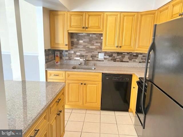 TREETOP CONDO - Residential