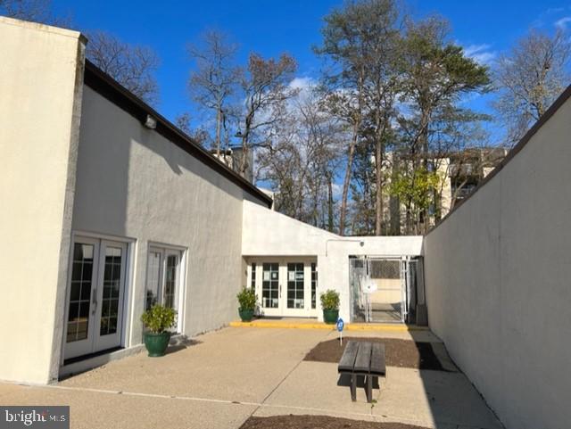 TREETOP CONDO - Residential