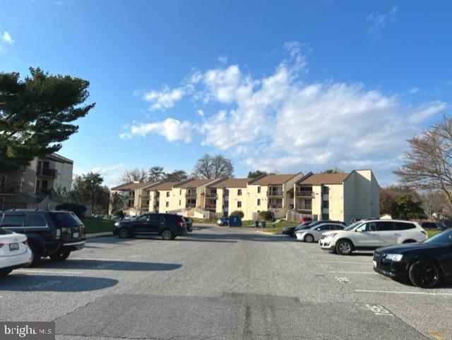 TREETOP CONDO - Residential