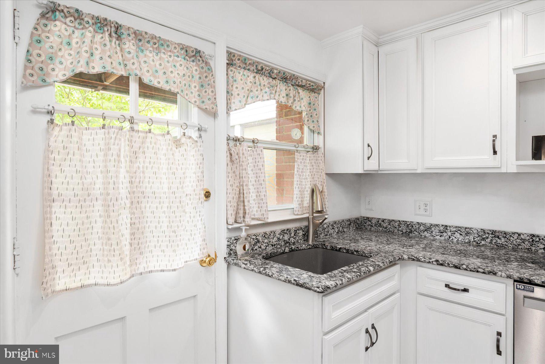 LOCH RAVEN MANOR - Residential