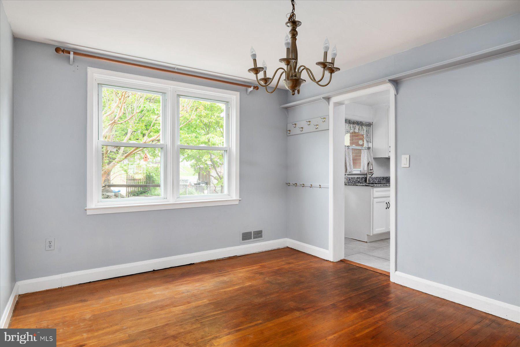 LOCH RAVEN MANOR - Residential