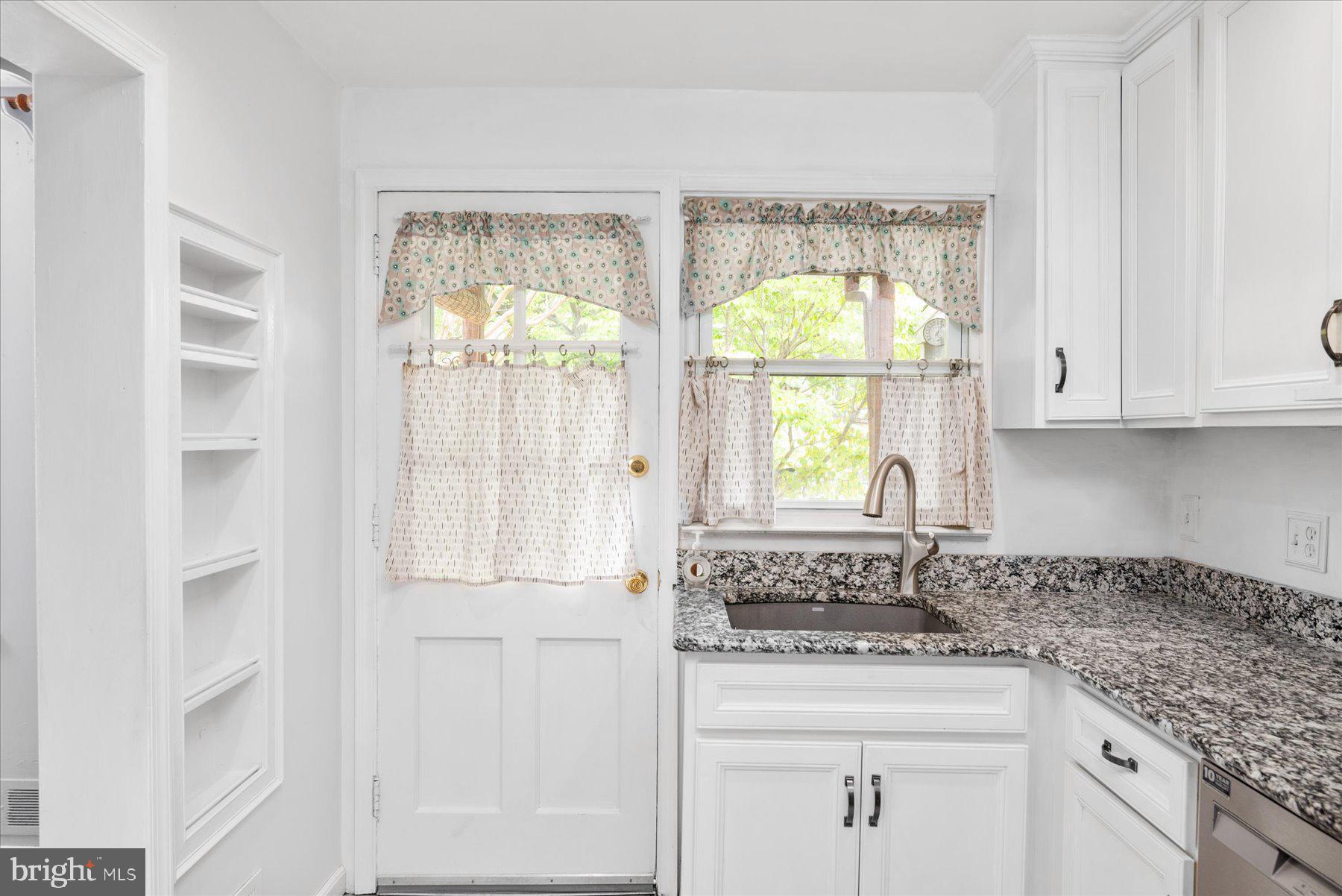 LOCH RAVEN MANOR - Residential