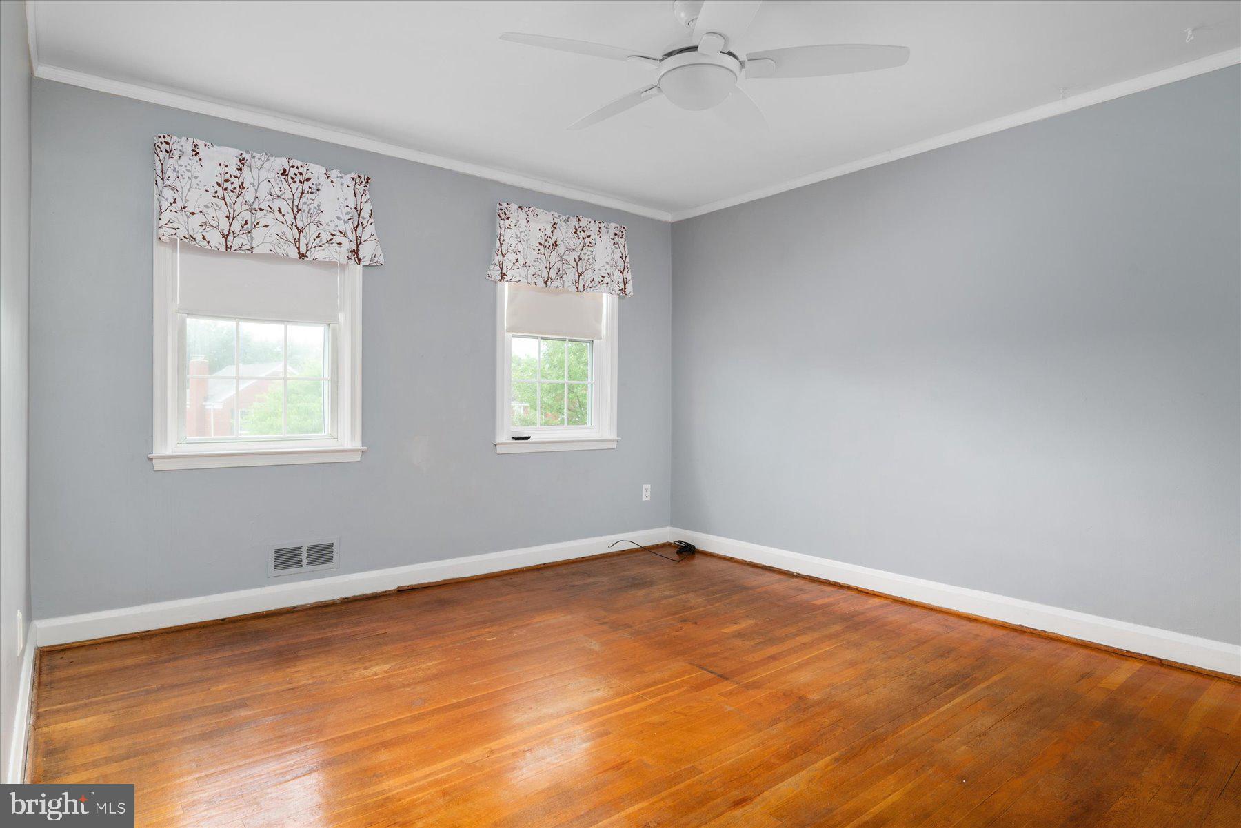 LOCH RAVEN MANOR - Residential