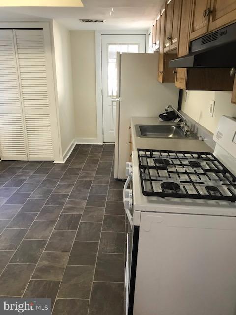 HISTORIC DISTRICT - Residential Lease