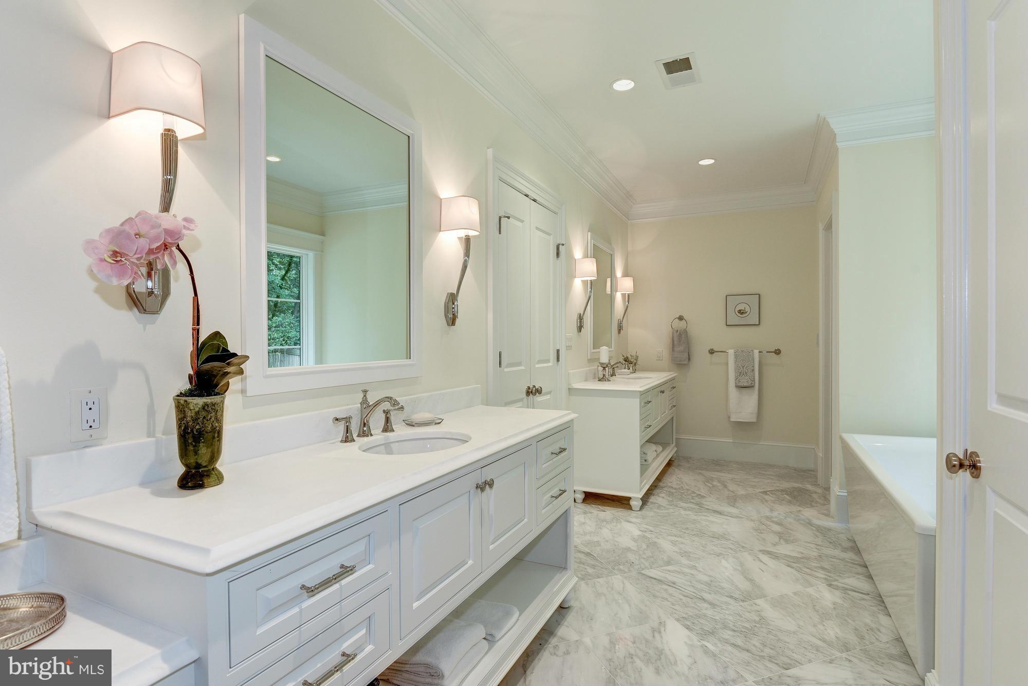 FRANKLIN FOREST - Residential