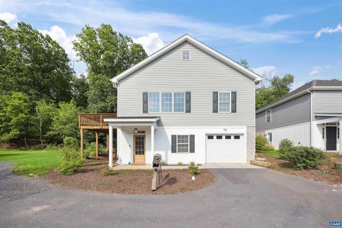 1413 LANDES ST WAYNESBORO VA 22980