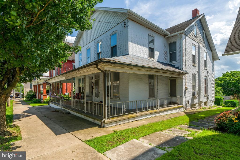 Photo of 412 Main Street, DENVER, PA 17517 (MLS # PALA2071840)