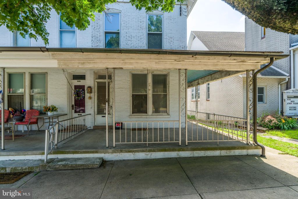 Photo of 412 Main Street, DENVER, PA 17517 (MLS # PALA2071840)