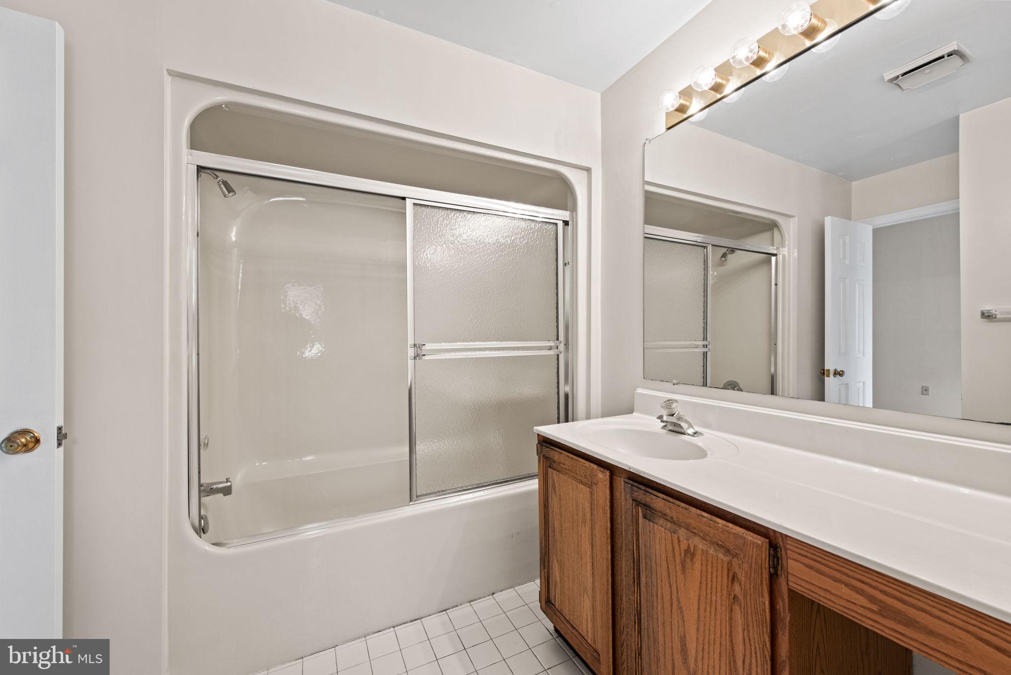 WESTBURY OAKS - Residential