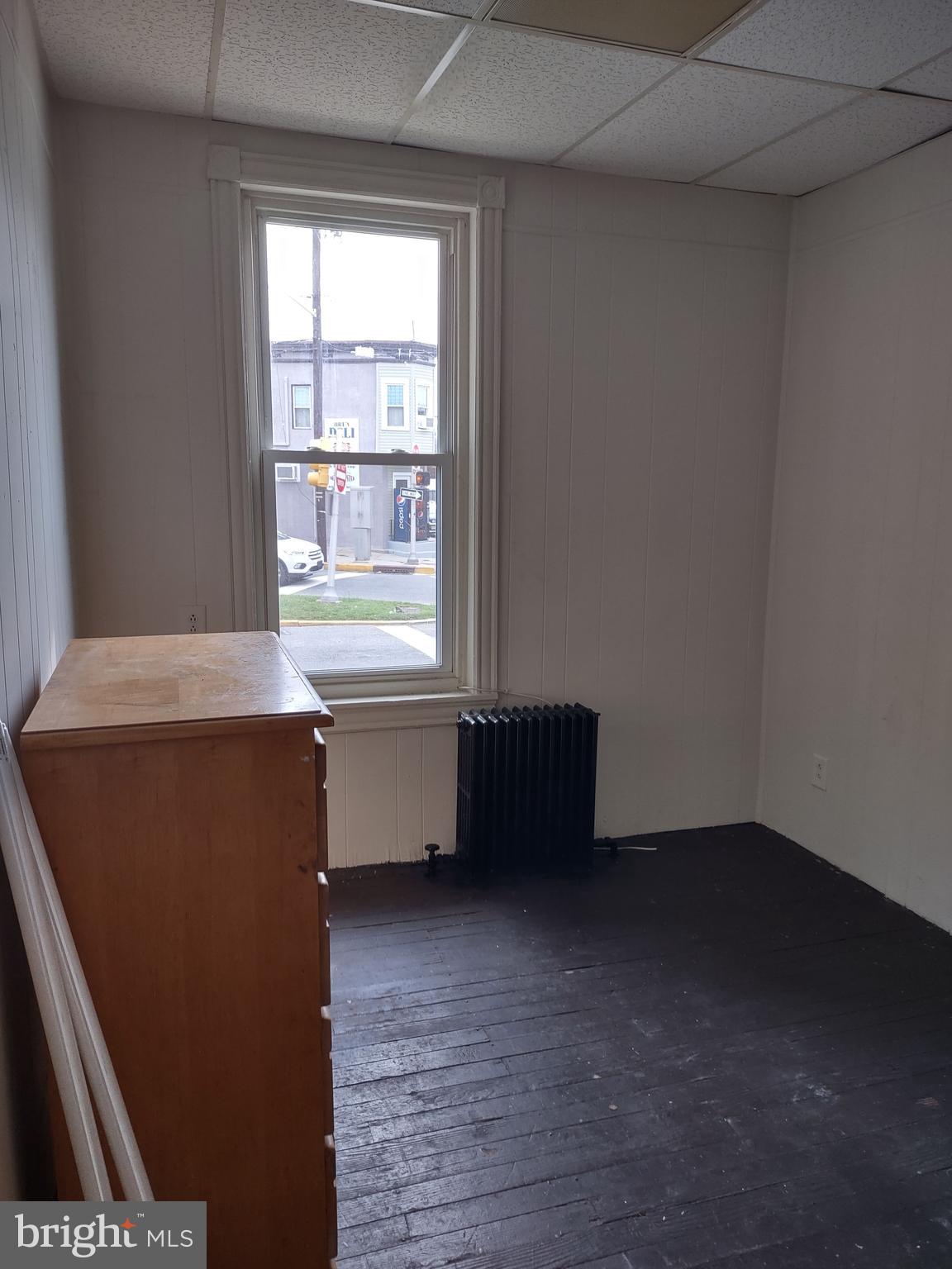 100 N BROADWAY 3