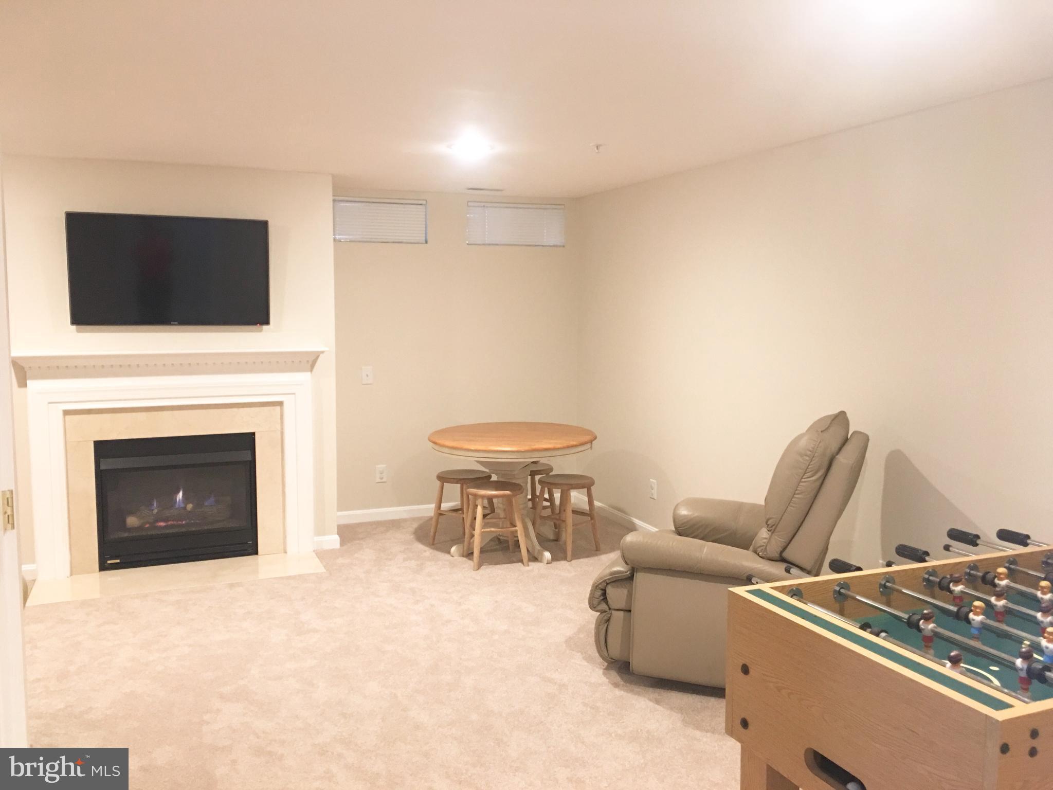 SOUTH RIVER COLONY - Residential