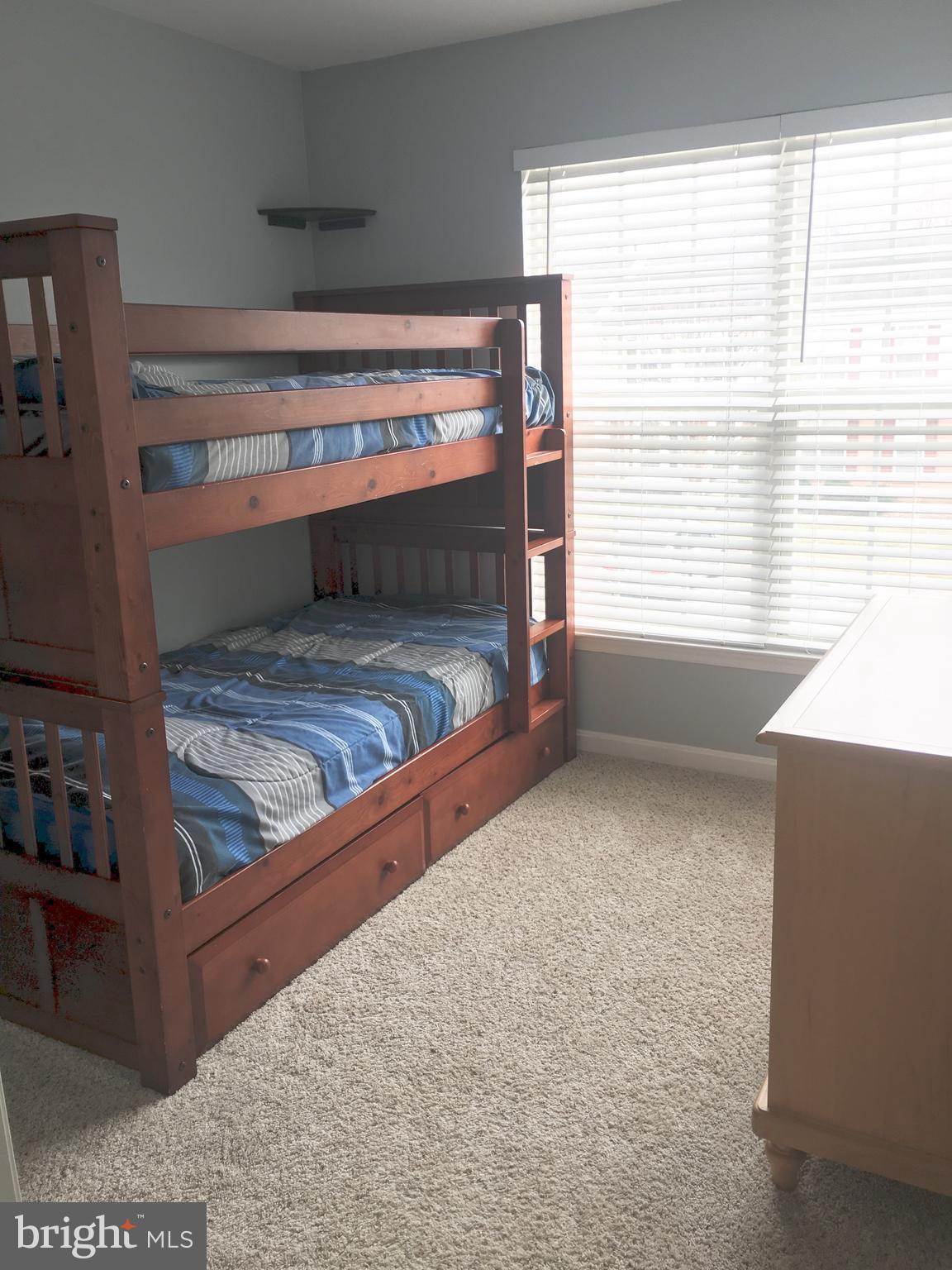 SOUTH RIVER COLONY - Residential