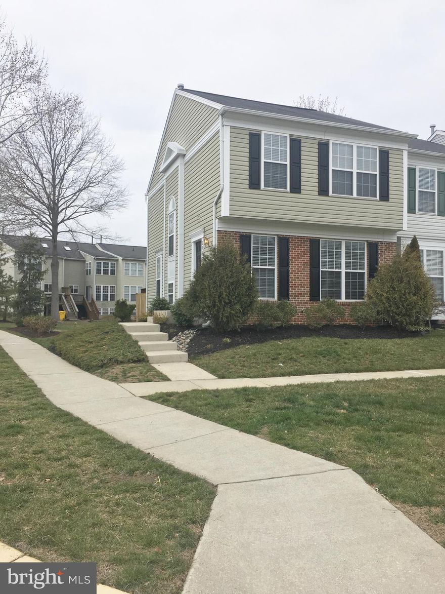 Updated end unit with open floor plan, 3 bedrooms, 3.5 baths, new granite counters, new carpet lower level, freshly painted, updated pergo flooring, deck off large eat in kitchen. Master Bedroom has cathedral ceilings, walk in closet, and master bath with his n hers vanities. Lower level family room is perfect for entertaining with gas fireplace and full bath in basement for guests. Move in ready!