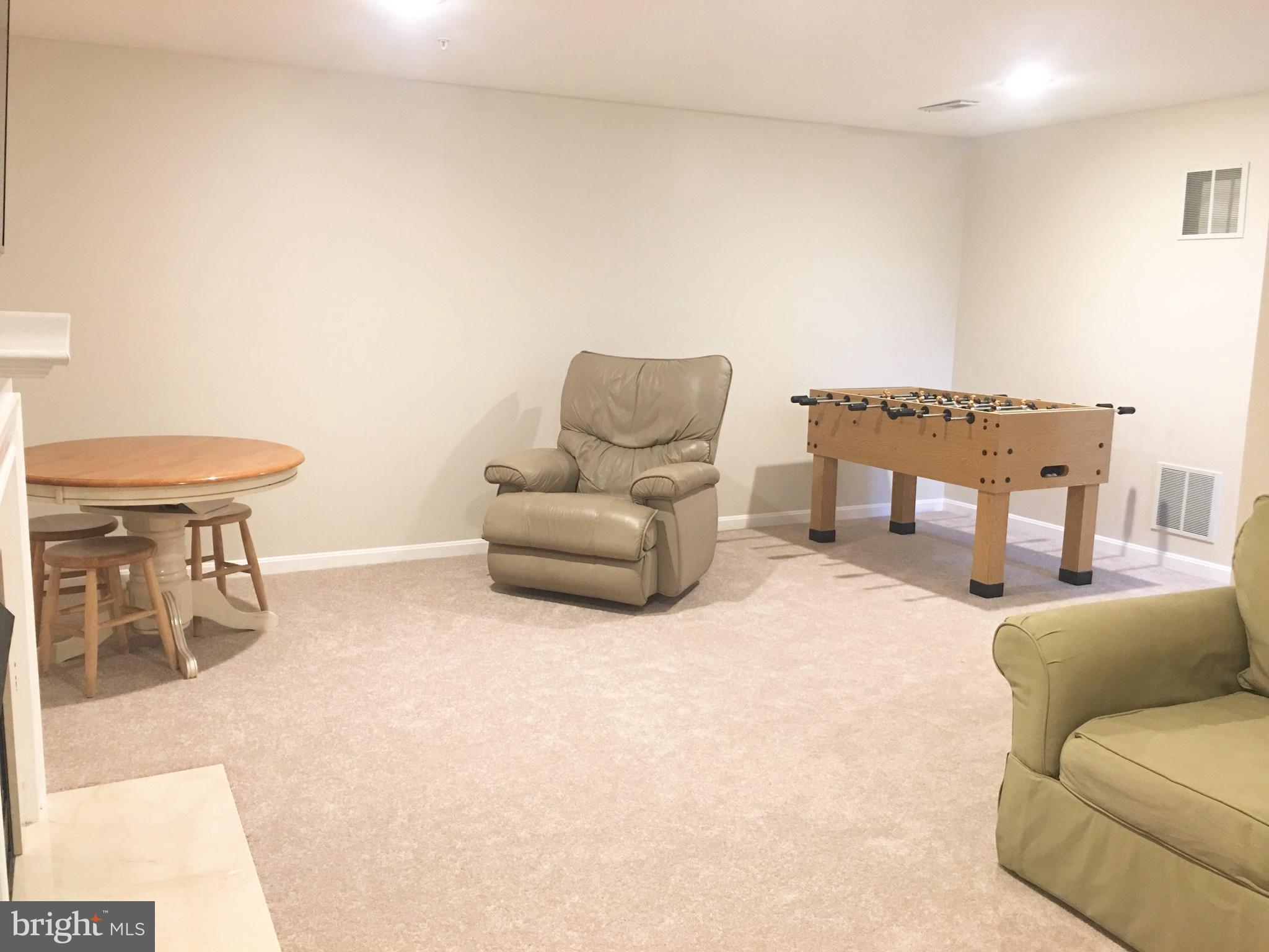 SOUTH RIVER COLONY - Residential