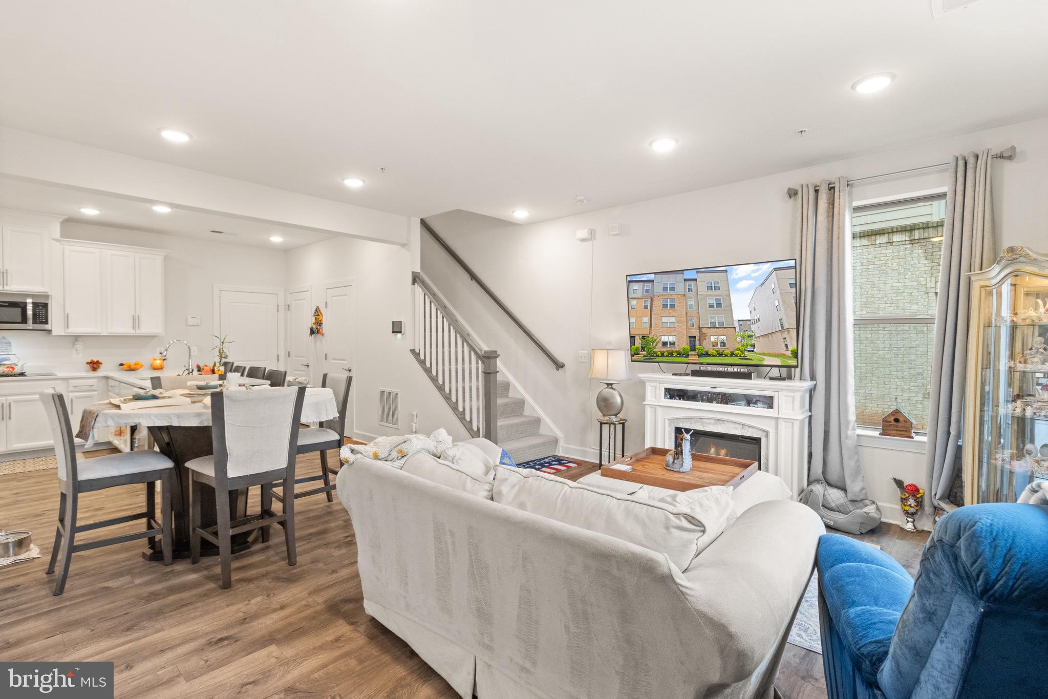 10424 RATCLIFFE TRAIL