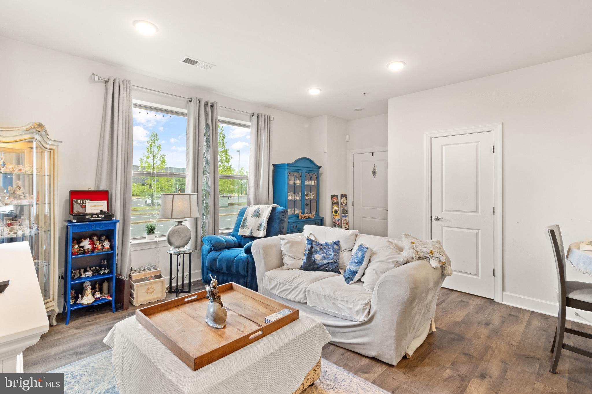 10424 RATCLIFFE TRAIL