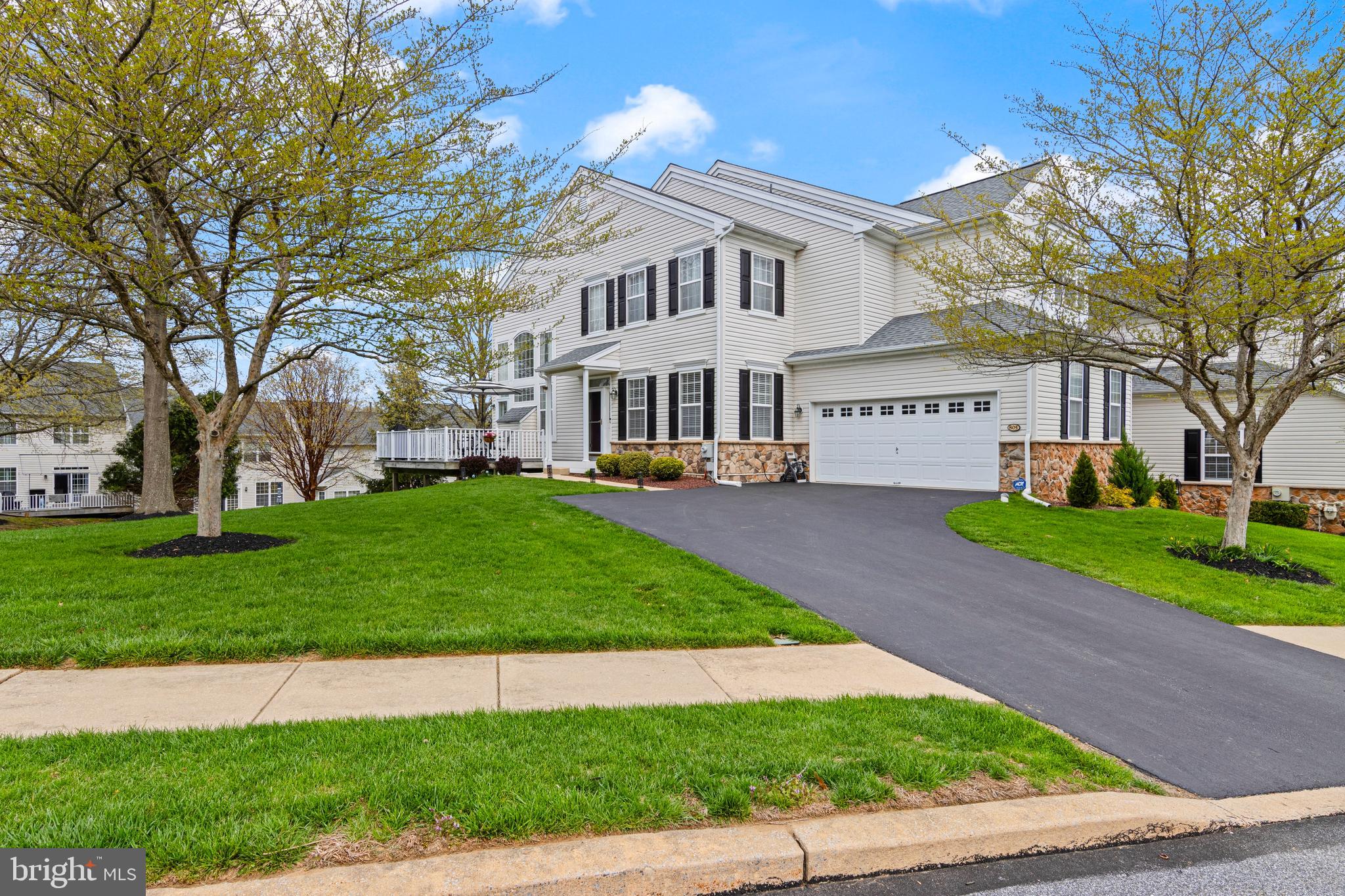 GREEN LANE VILLAGE - Residential