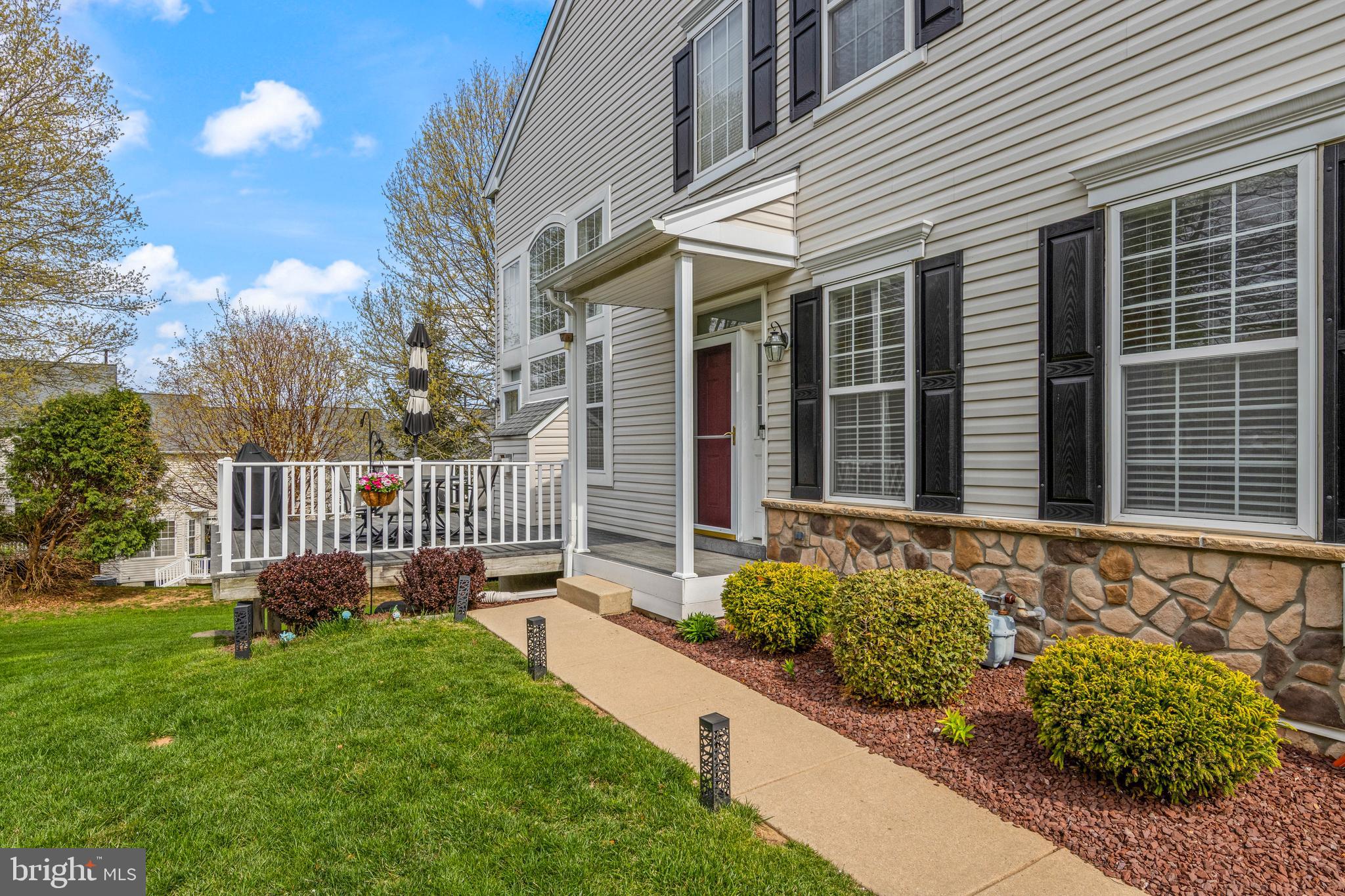 GREEN LANE VILLAGE - Residential