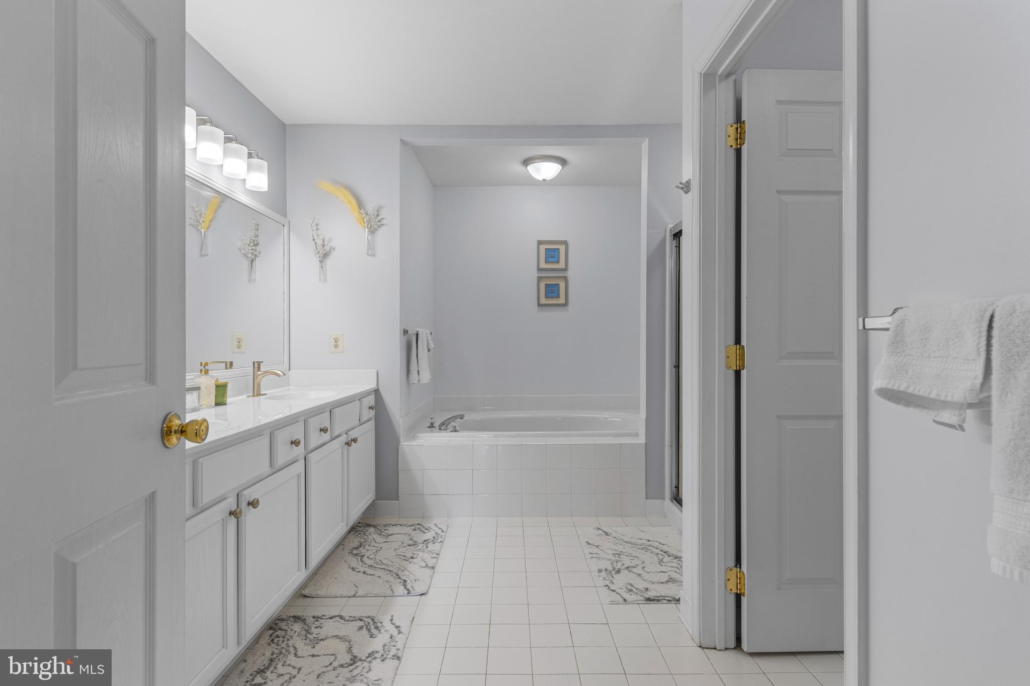 GREEN LANE VILLAGE - Residential