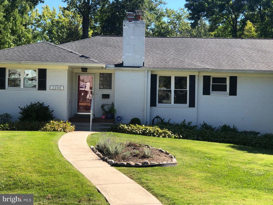 Renovated Rambler in excellence location in Cul De Sac, with large yard. Two cars garage, enclosed porch overlooks beautiful  landscaped back yard. Renovated open floor plan kitchen, three bed rooms, one office library room, three full baths, and second kitchen at lower level. It is great location, convenient commute to EFC, WFC metros, I-66, 495, and good school district.