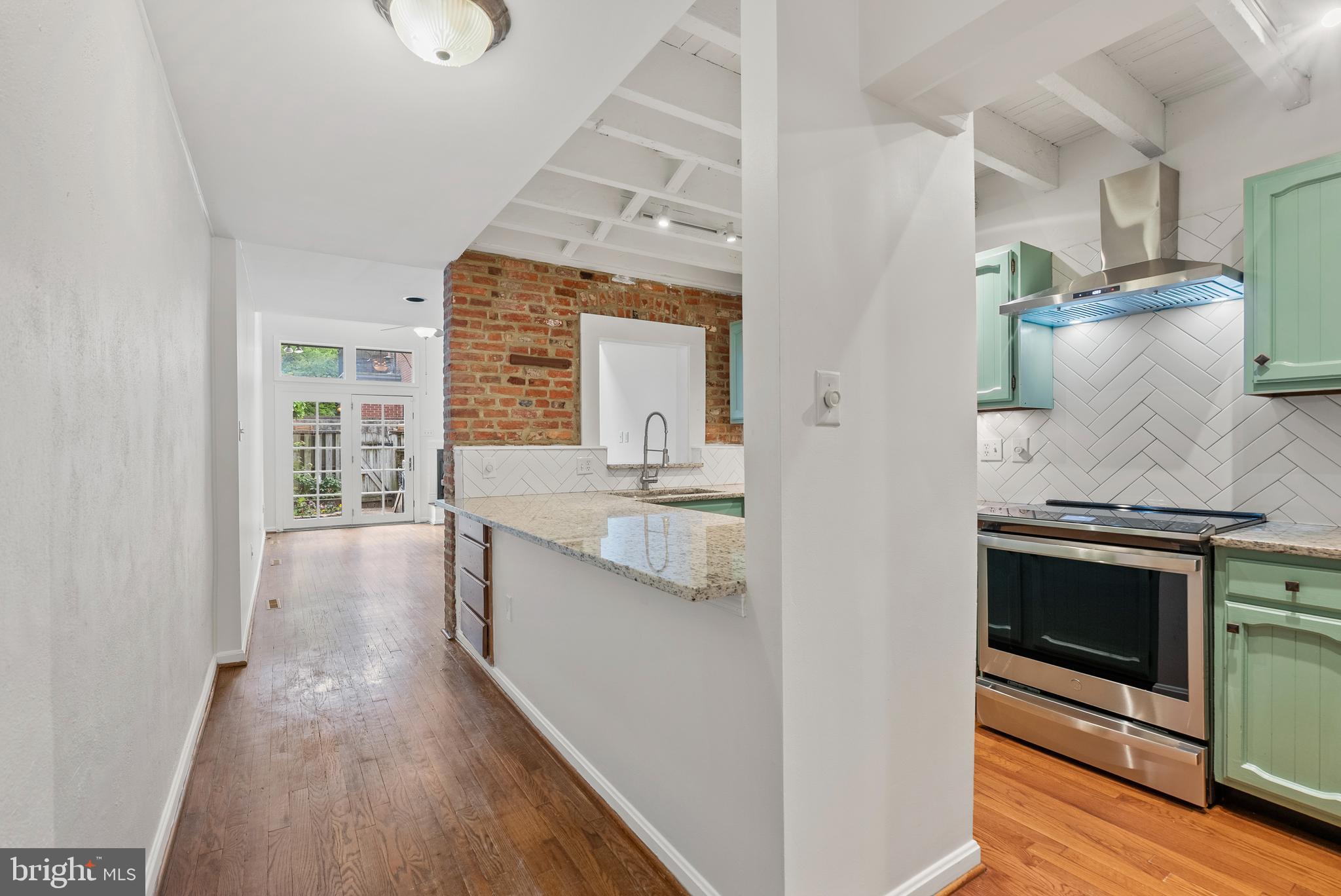 141 W MONTGOMERY STREET