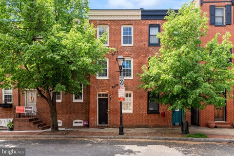 Townhouse For Sale - 141 W Montgomery Street<br/> BALTIMORE, MD 21230