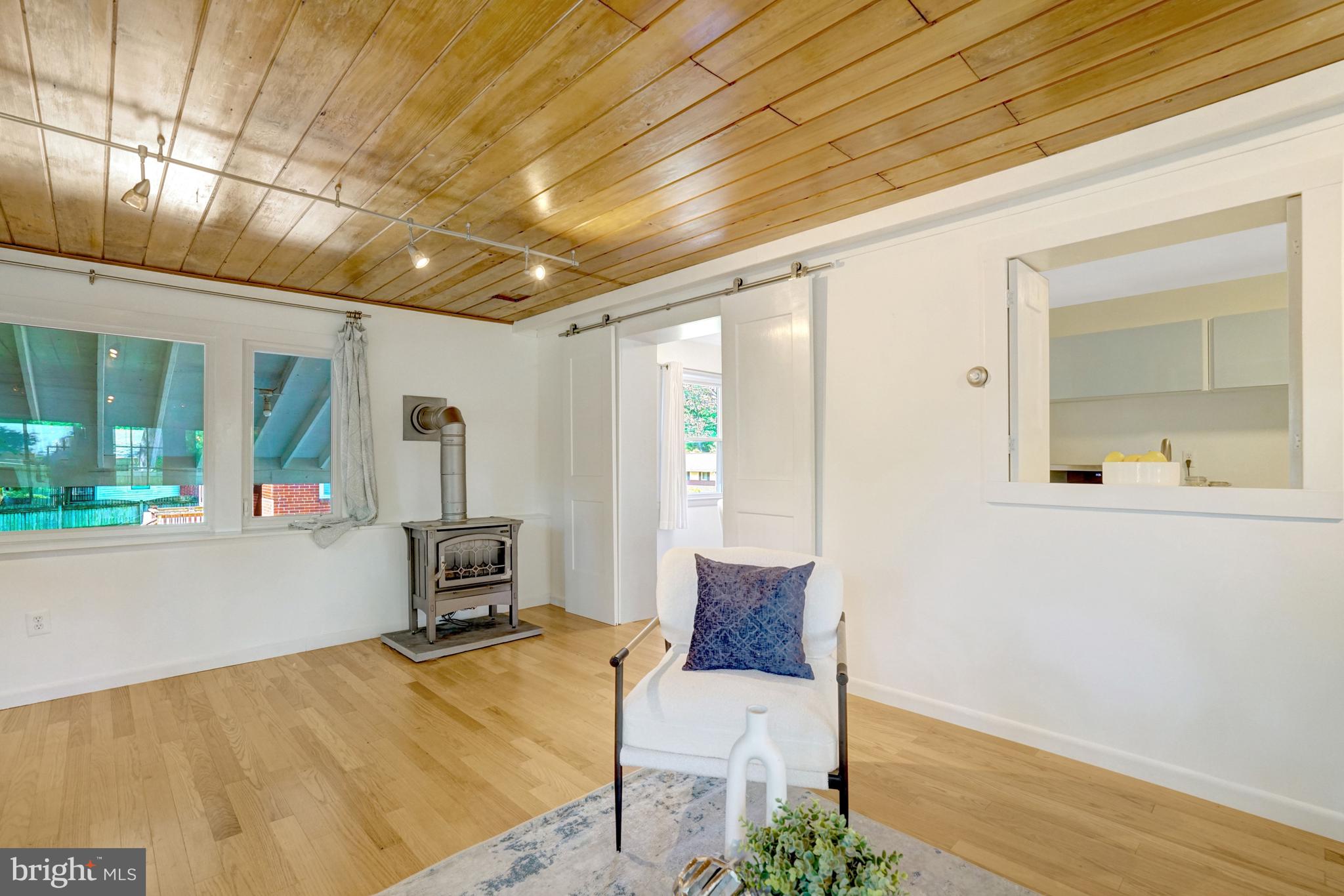 BROYHILL PARK - Residential