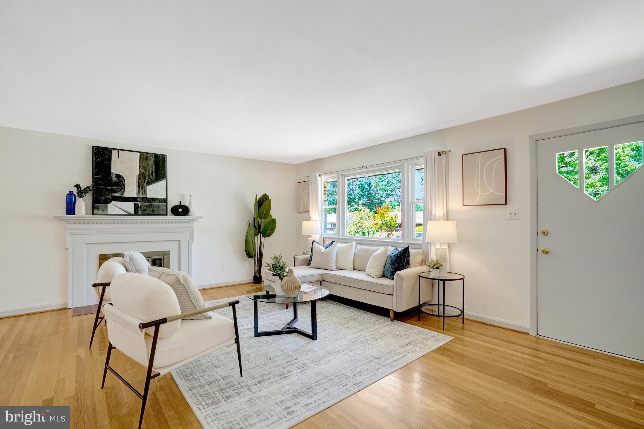 BROYHILL PARK - Residential