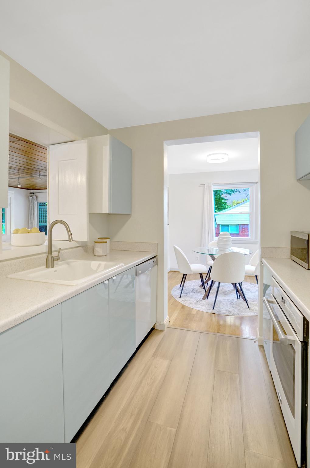 BROYHILL PARK - Residential