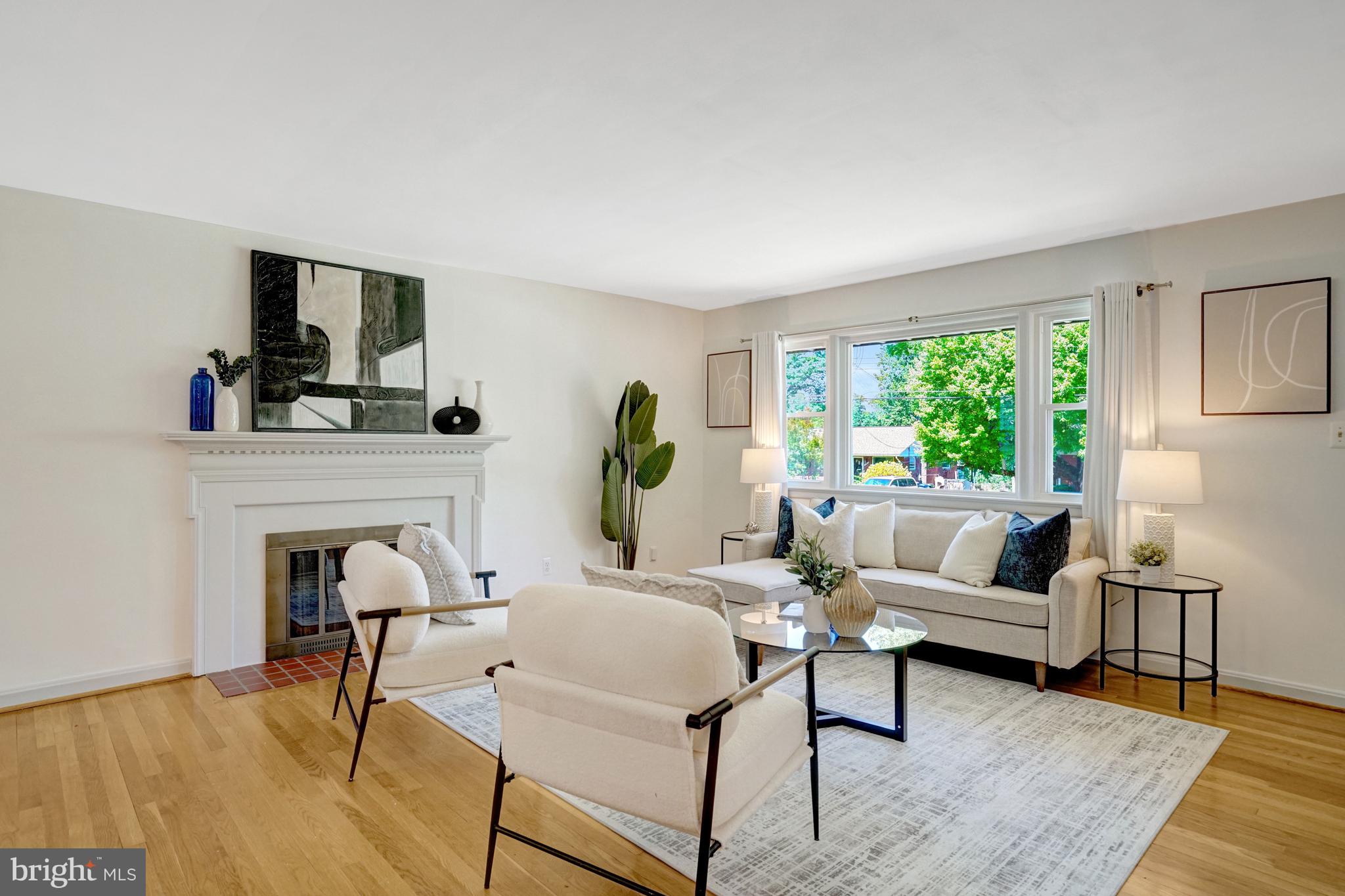 BROYHILL PARK - Residential