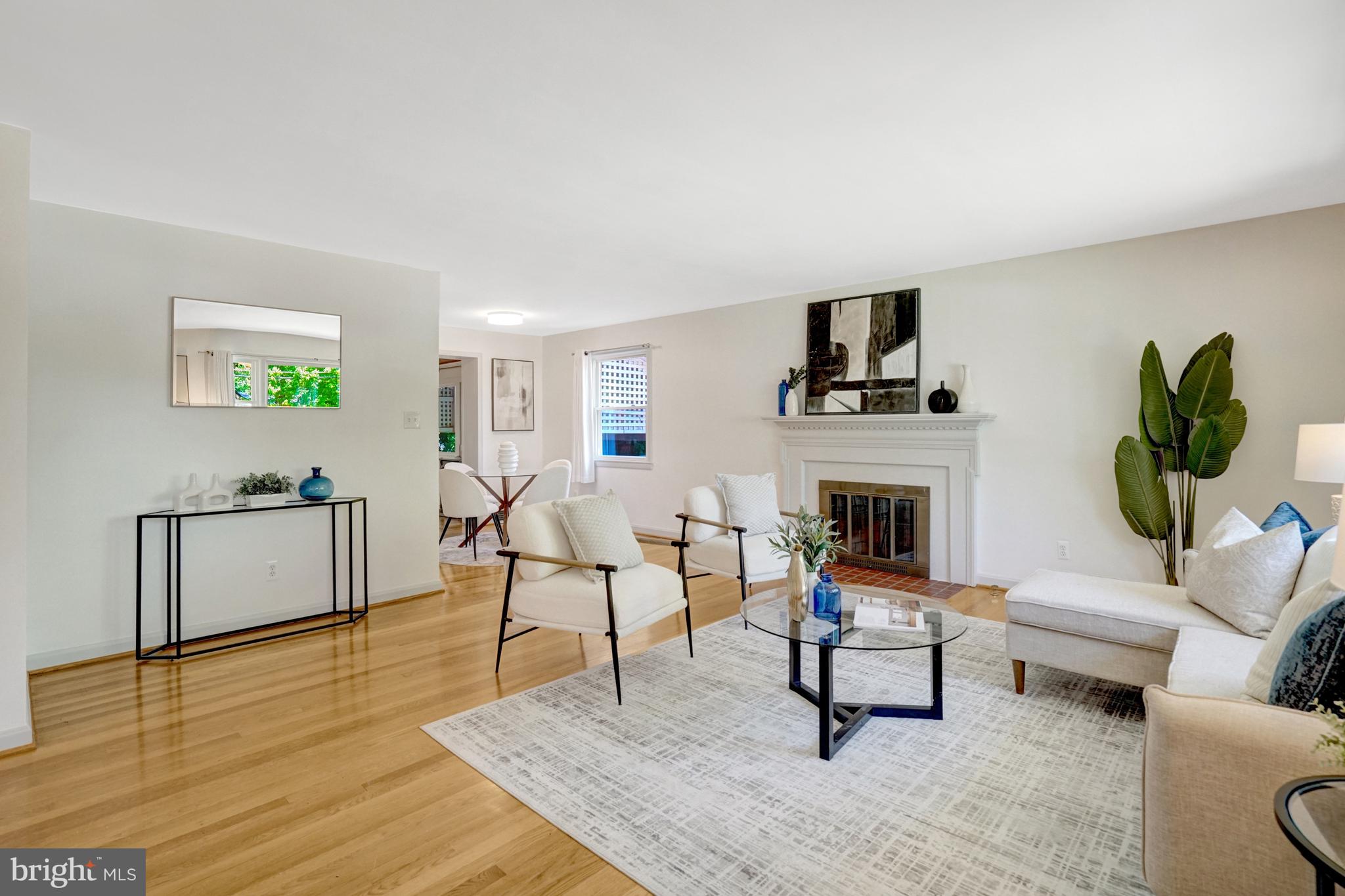 BROYHILL PARK - Residential